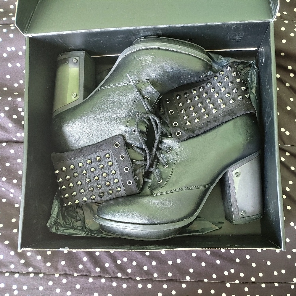 Hot Topic Blackheart Studded Combat Boots